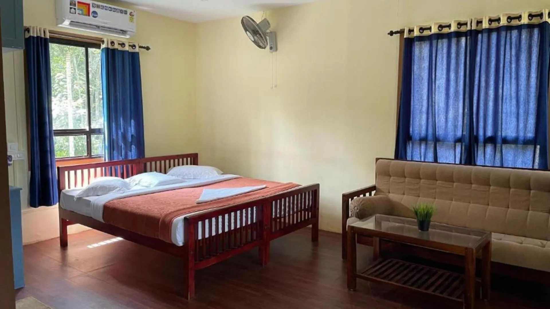 Greensvista Wayanad Ac Pillar Homestay Near Natural Stream Sultan Bathery Resort